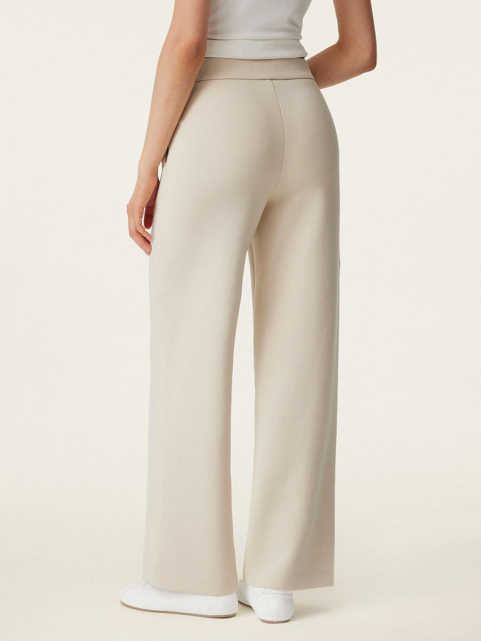 Textured Mid Rise Pull-on Straight Pant with Pockets